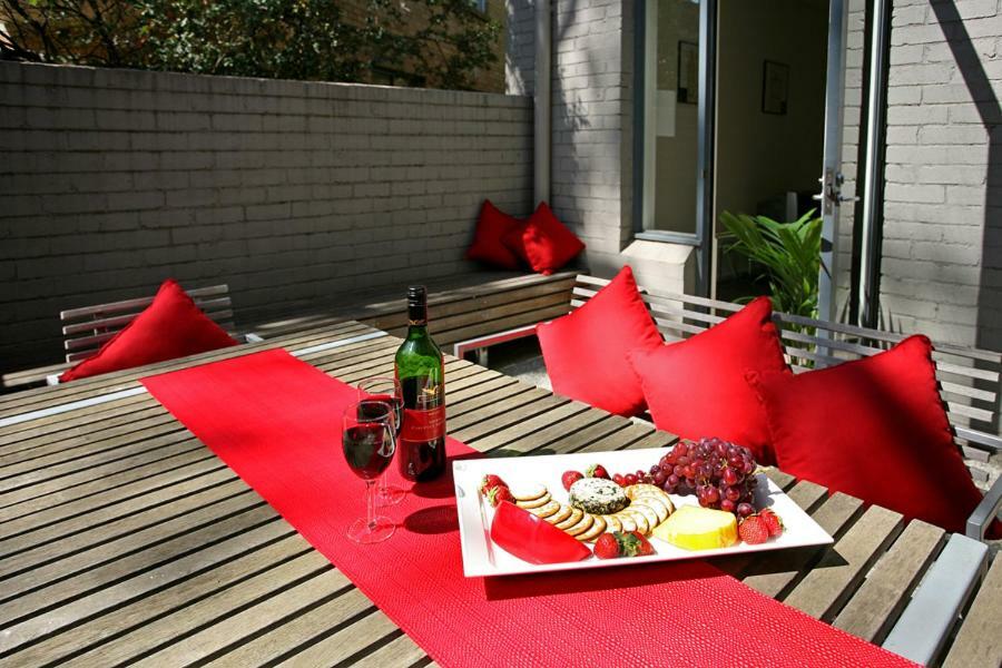 Plum Serviced Apartments North Melbourne City Exterior foto